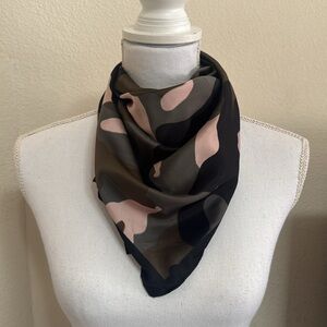 H&M Divided Lightweight Camouflage Pattern Scarf